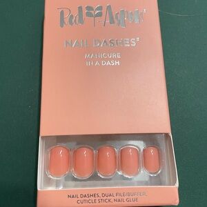 Red Aspen Nail Dashes in Coral